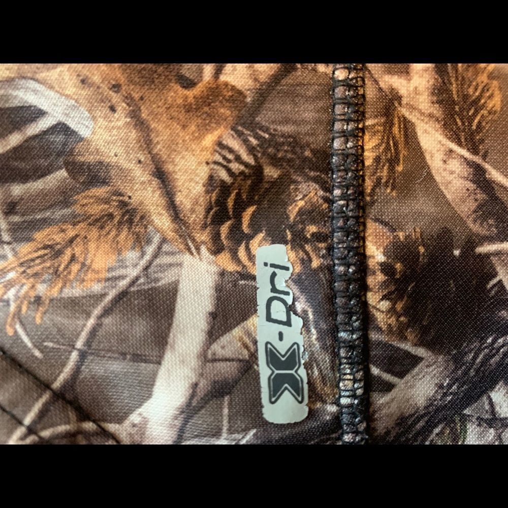 Reebok Pullovers - Picture 5 of 6